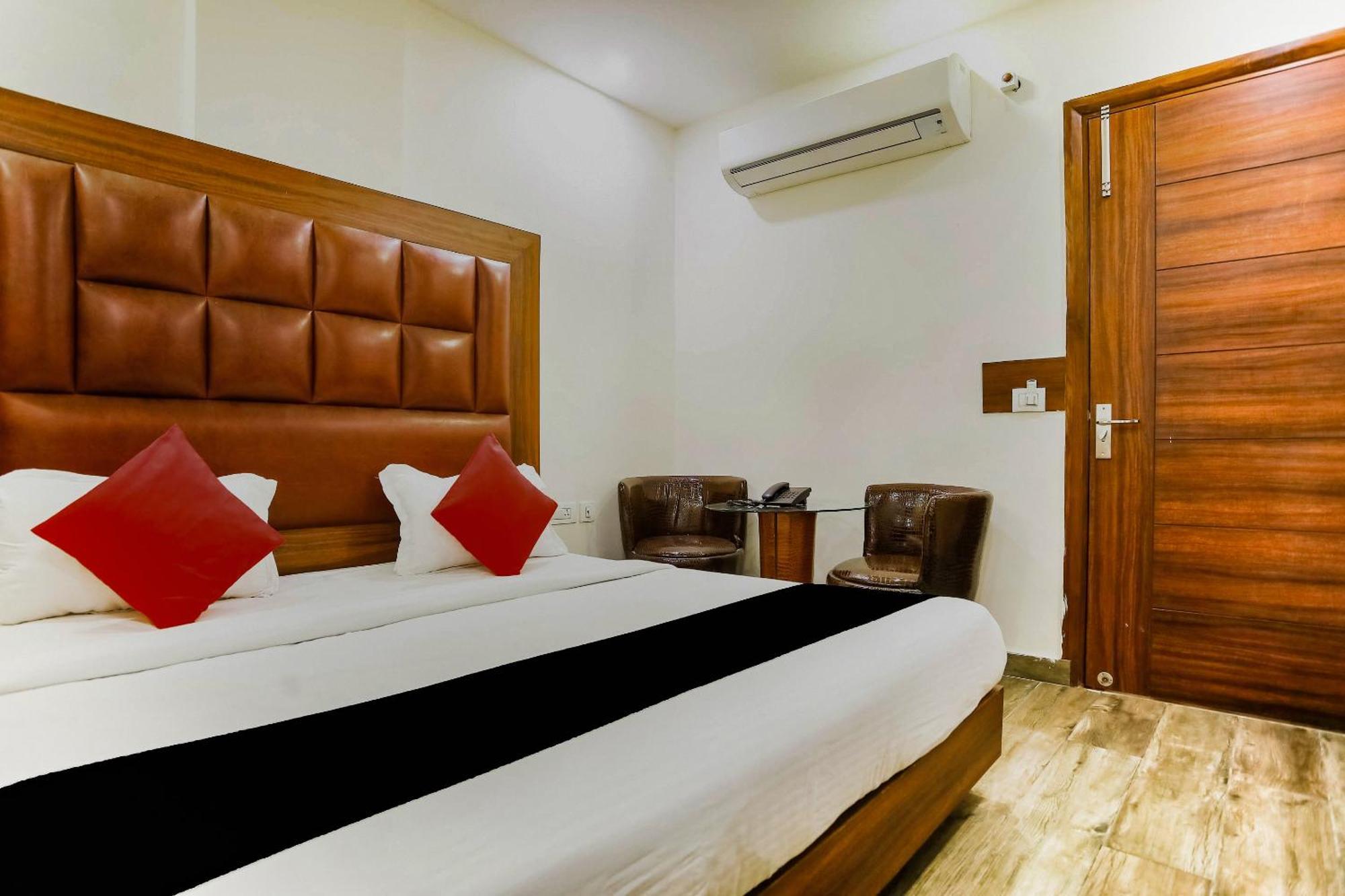 Collection O The Kailash Dev Hotel Nova Deli Exterior foto